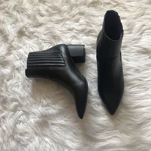 Black Steve Madden boots